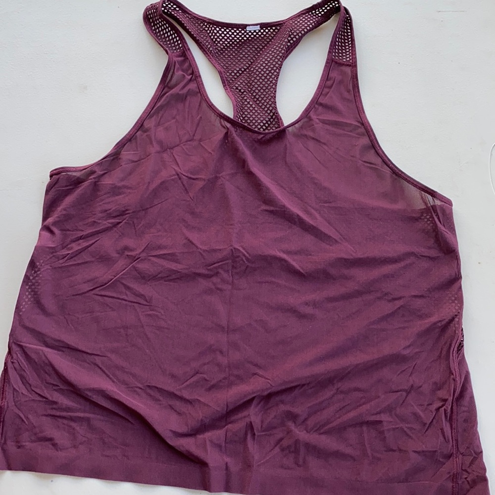 Lululemon tank
